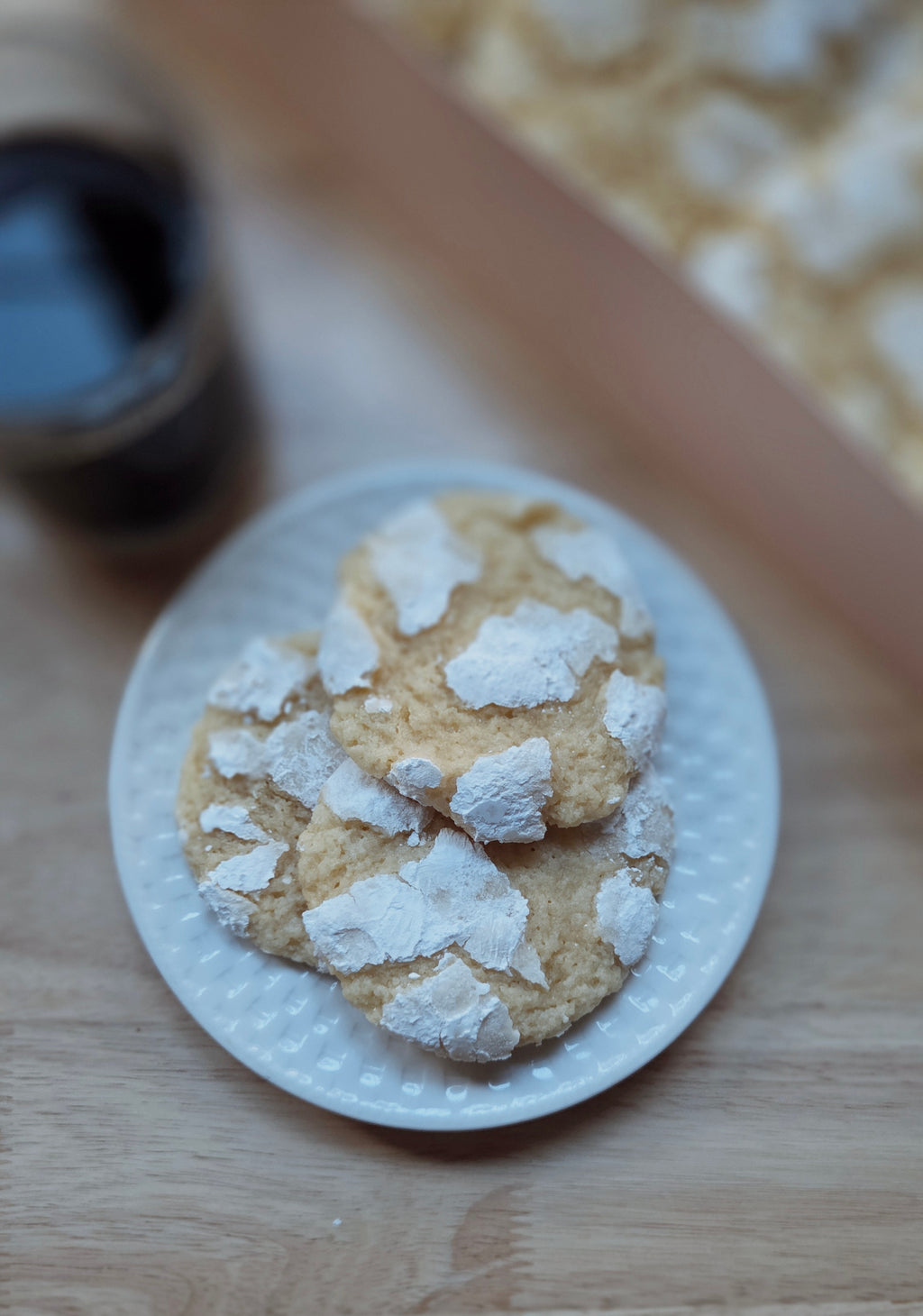 Almond Crinkle Cookies
