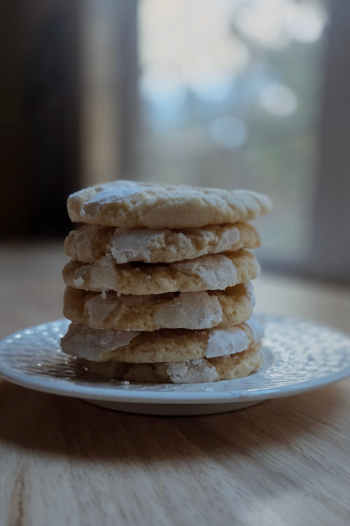 Almond Crinkle Cookies
